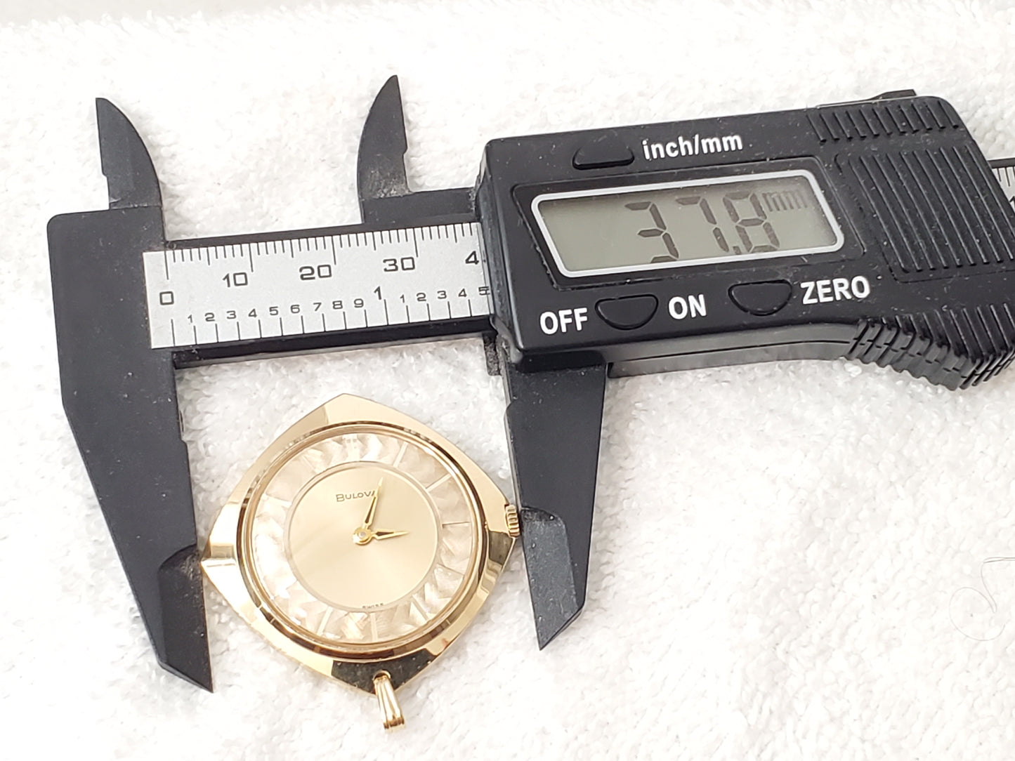 Vintage Bulova Swiss Women's Pendant Wind Up Watch 17 Jewels Microns Gold Plated