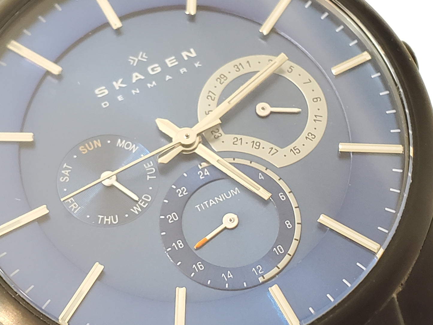 Skagen Men’s Black Mesh Stainless Steel Titanium Blue Dial Date Day Quartz Watch
