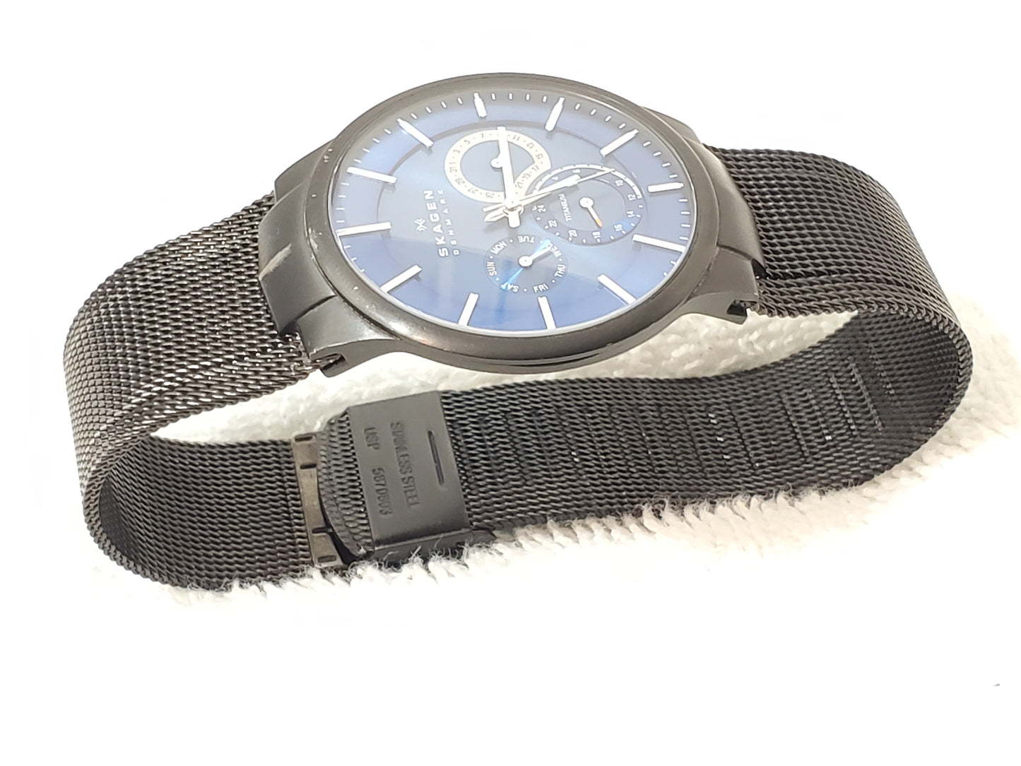 Skagen Men’s Black Mesh Stainless Steel Titanium Blue Dial Date Day Quartz Watch