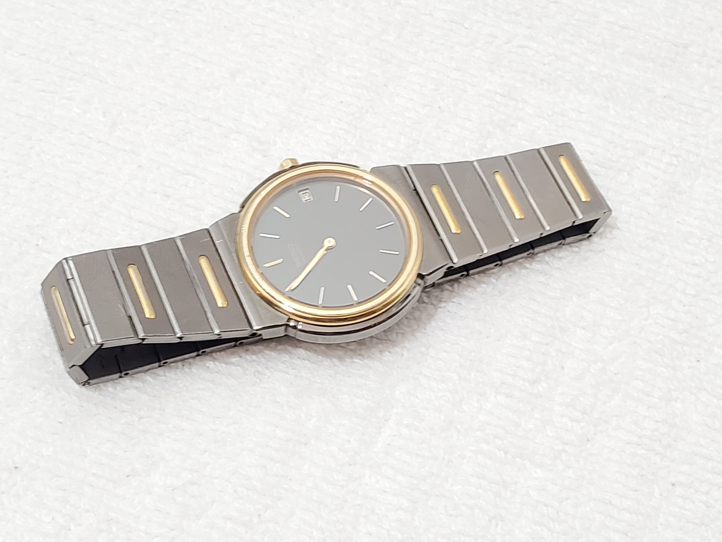 Vintage Seiko Men's Gray Dial Date Watch Five Jewels Gold Tone Stainless Steel