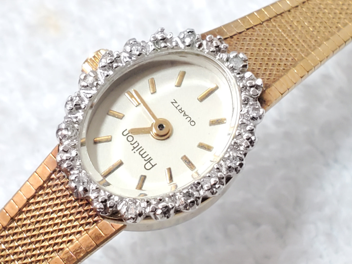 Vintage Armitron Diamonds Bezel Gold Tone Women's Watch Stainless Steel 1 Jewel