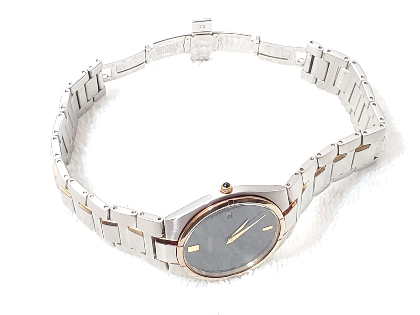 Vintage Seiko Two Tone Quartz Dress Watch 7N39-0BD0 Minimalist Black Dial Gilt