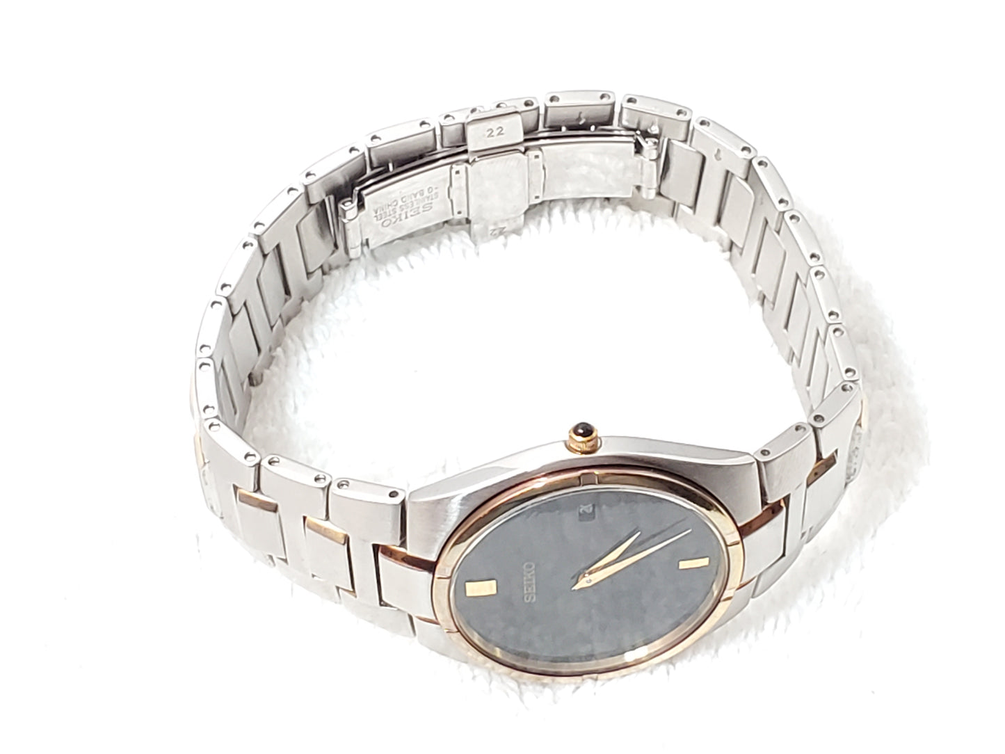 Vintage Seiko Two Tone Quartz Dress Watch 7N39-0BD0 Minimalist Black Dial Gilt