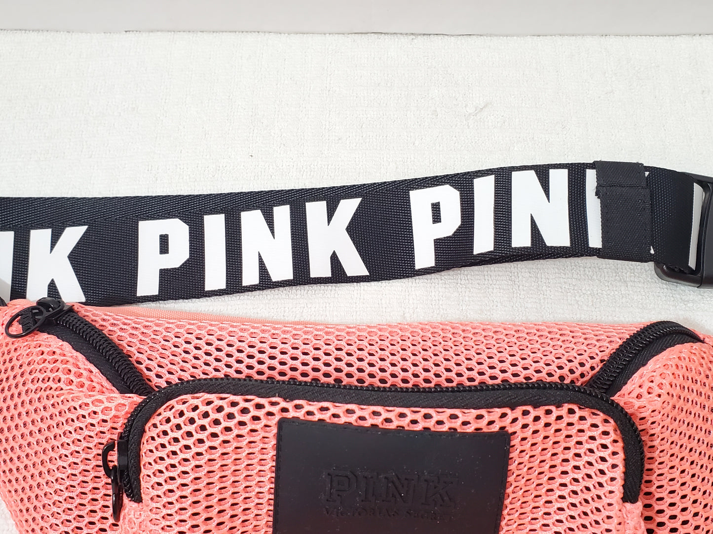 Victoria's Secret PINK Mesh Belt Bag Fanny Pack Strap Black White 2 Zippers NEW
