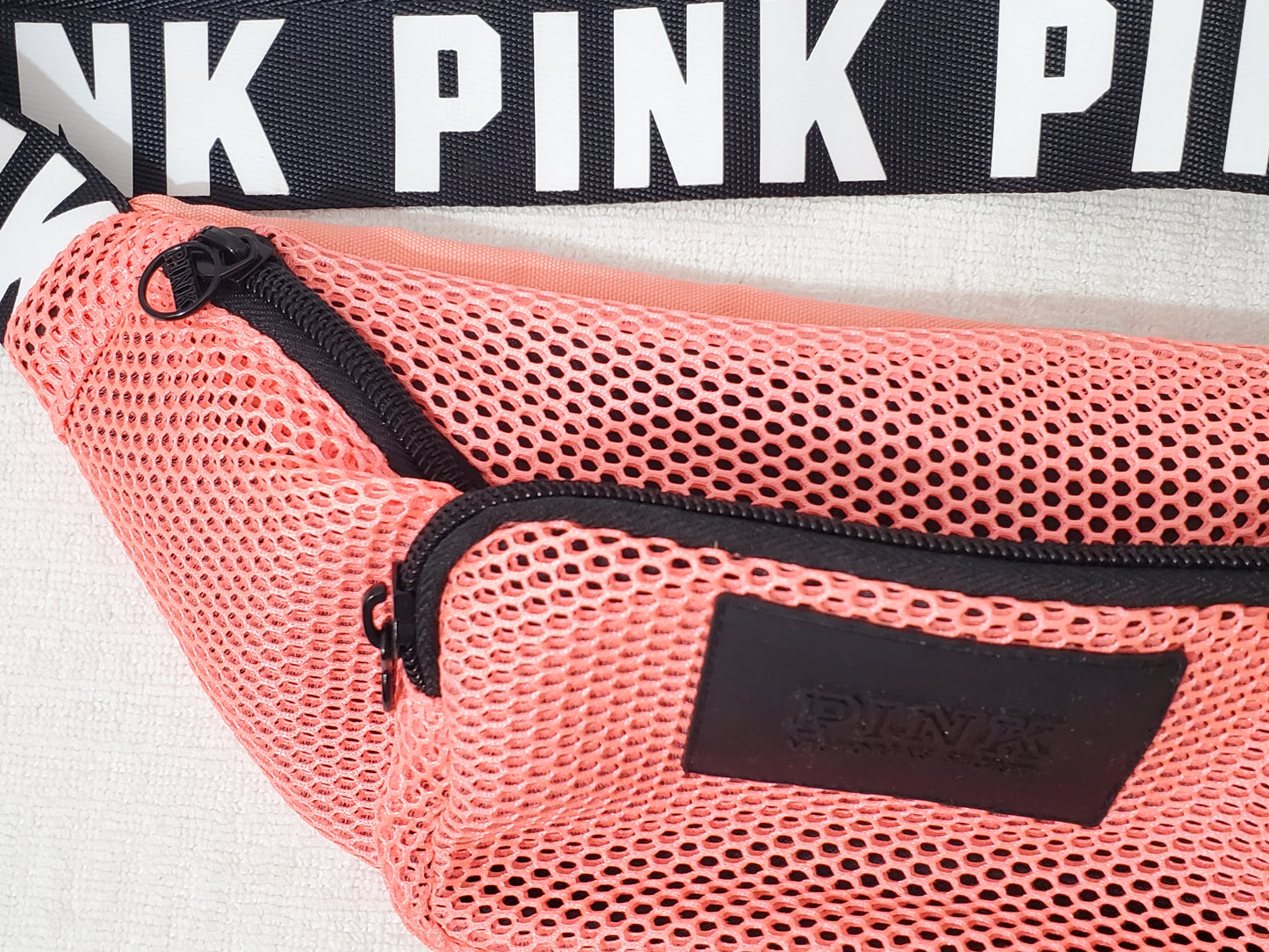 Victoria's Secret PINK Mesh Belt Bag Fanny Pack Strap Black White 2 Zippers NEW