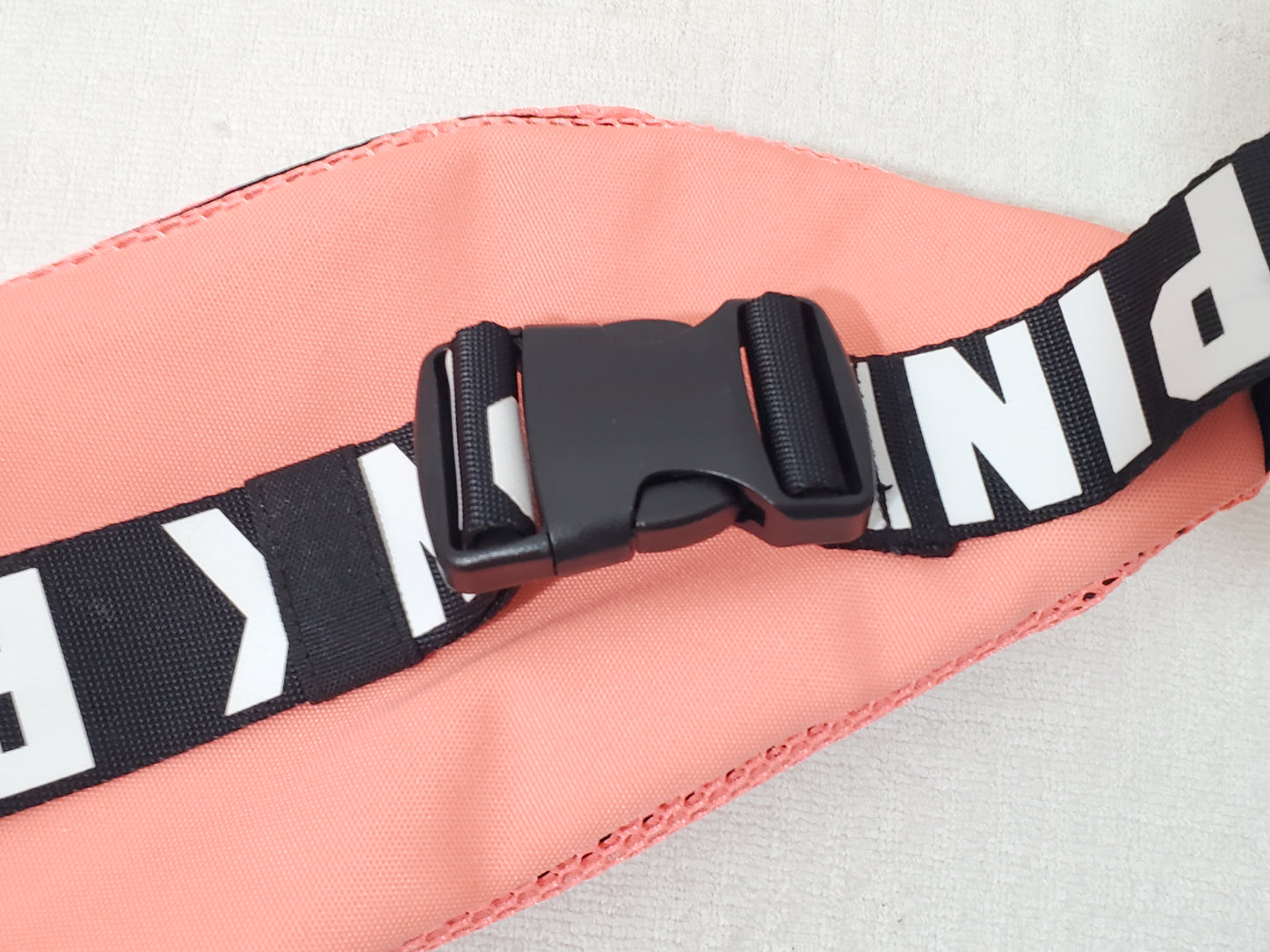 Victoria's Secret PINK Mesh Belt Bag Fanny Pack Strap Black White 2 Zippers NEW