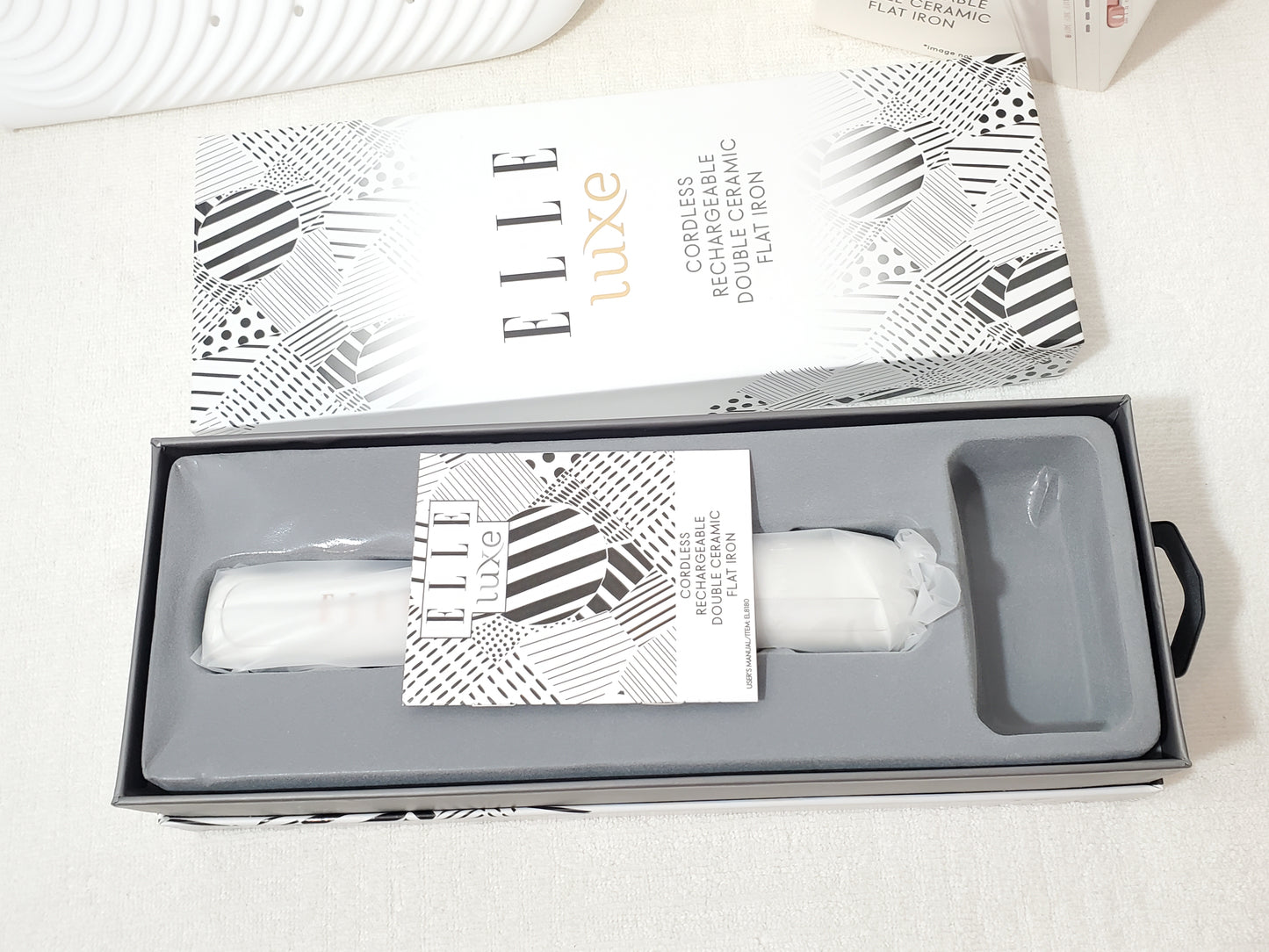 Elle Luxe Cordless USB Rechargeable Double Ceramic Flat Iron Multiple Heat Set