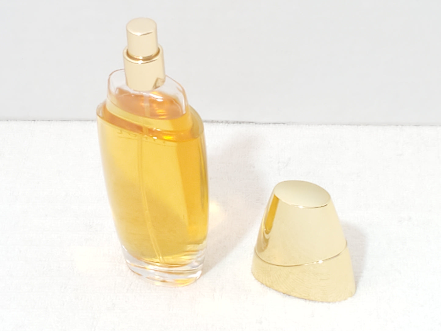 Estee Lauder Beautiful Eau De Parfum Spray 2.5 oz / 75ml Vintage Batch B29