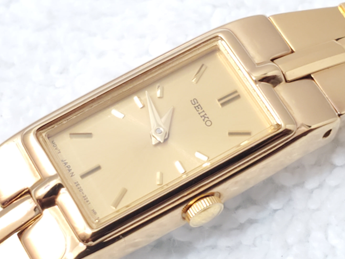 Vintage Seiko Tank Women's Quartz Petite Watch One Jewel Gold Plated