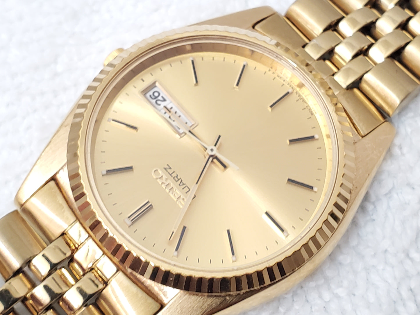 Vintage Seiko Men's Presidential Gold Tone Day Date Quartz Watch One Jewel