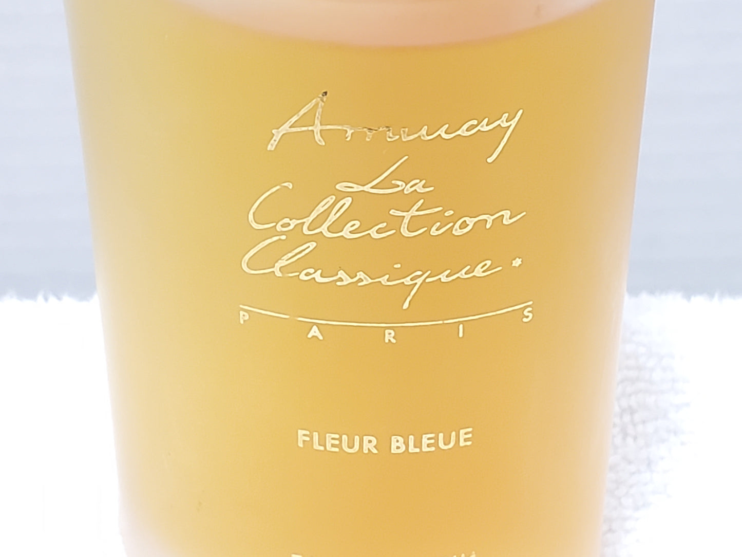 Amway La Collection Classique Eau de Parfum 3.3 oz Spray Vintage Fleur Bleue