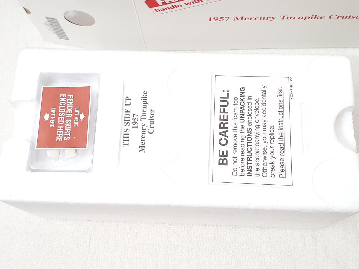 Danbury Mint 1957 Mercury Turnpike Cruiser 1:24 Diecast Red White Vintage NIB