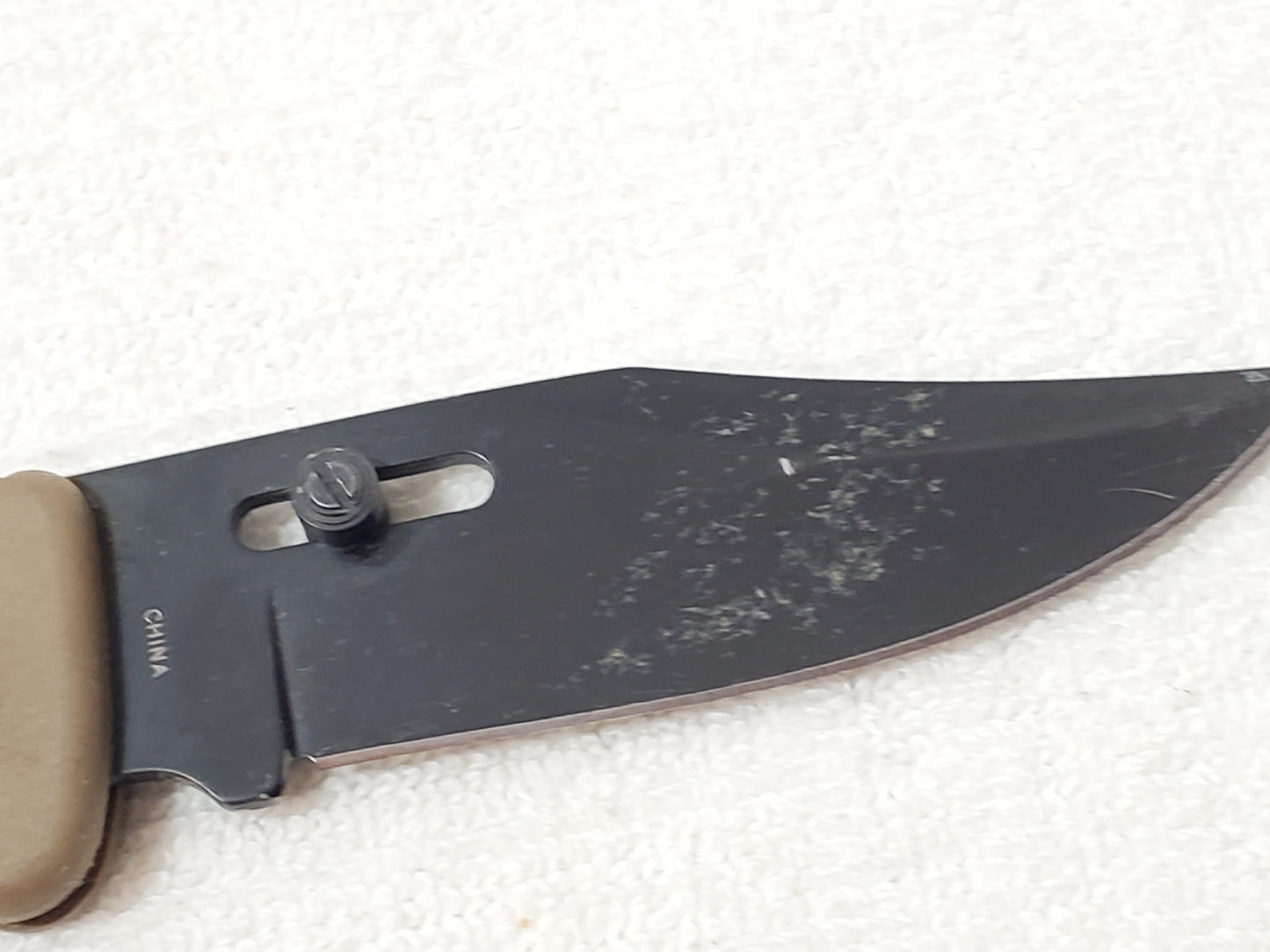 Vintage SOG Autoclip Pocket Knife Black Blade Coyote Tan Handle Discontinued