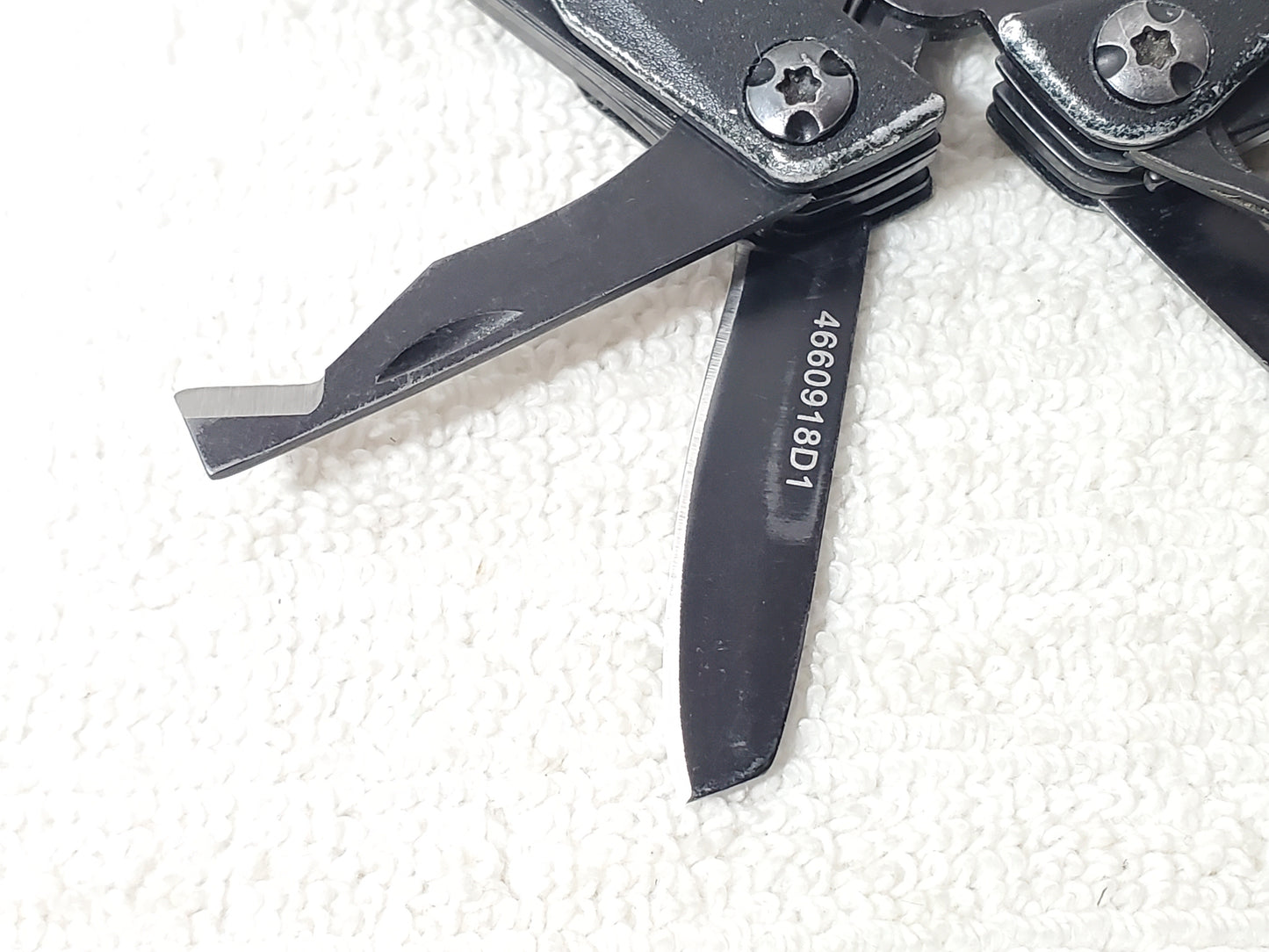 Gerber Dime Black Mini Multi-Tool Black Compact Keychain Pliers Scissors Tool