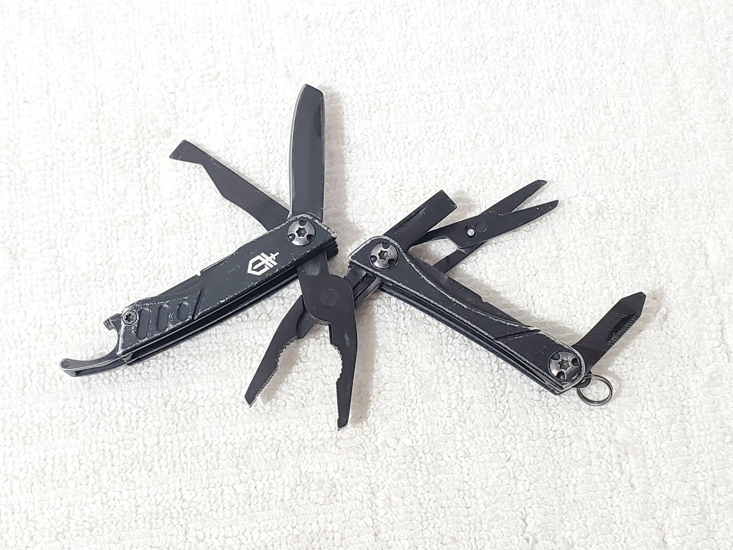 Gerber Dime Black Mini Multi-Tool Black Compact Keychain Pliers Scissors Tool