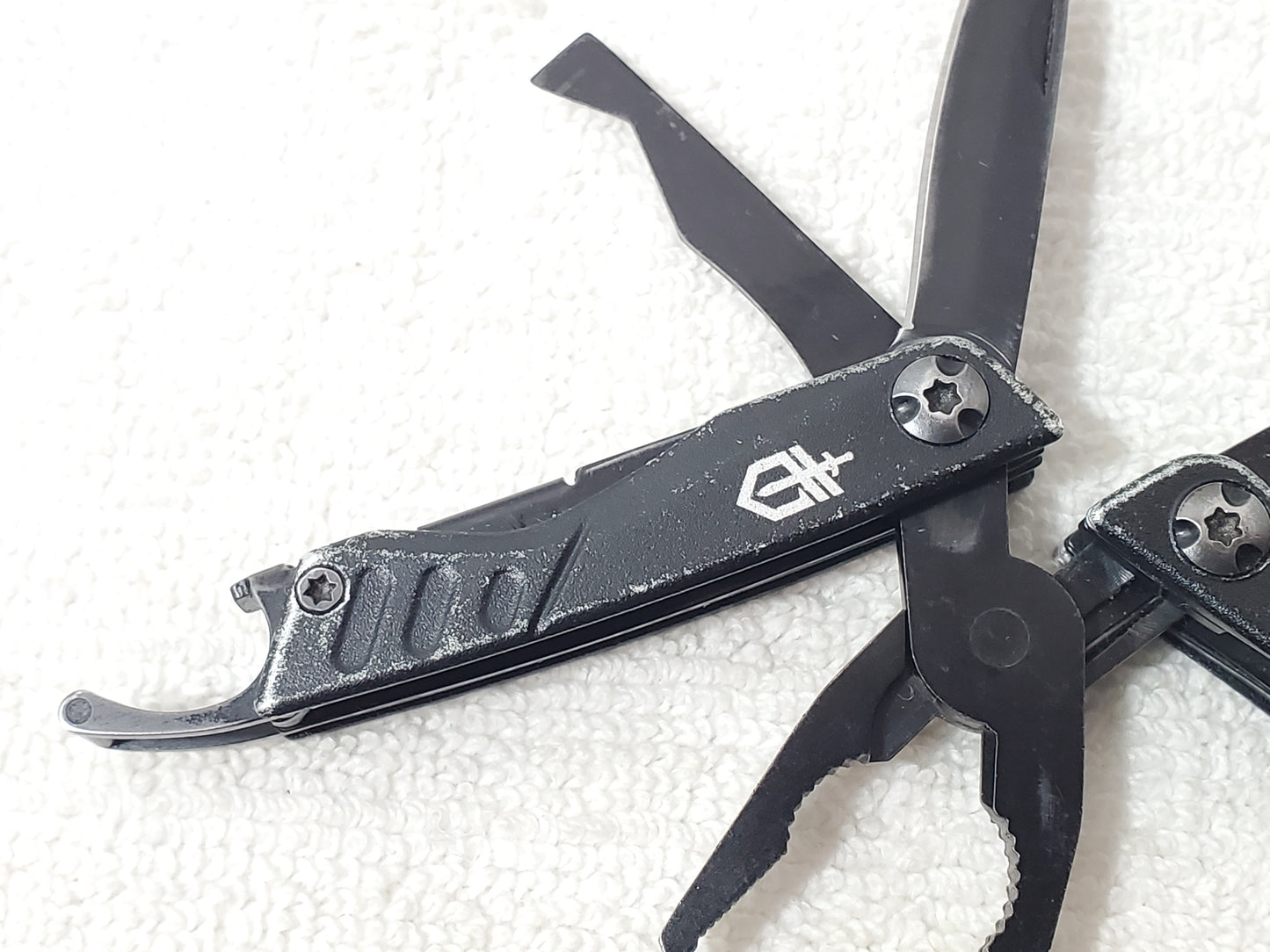 Gerber Dime Black Mini Multi-Tool Black Compact Keychain Pliers Scissors Tool