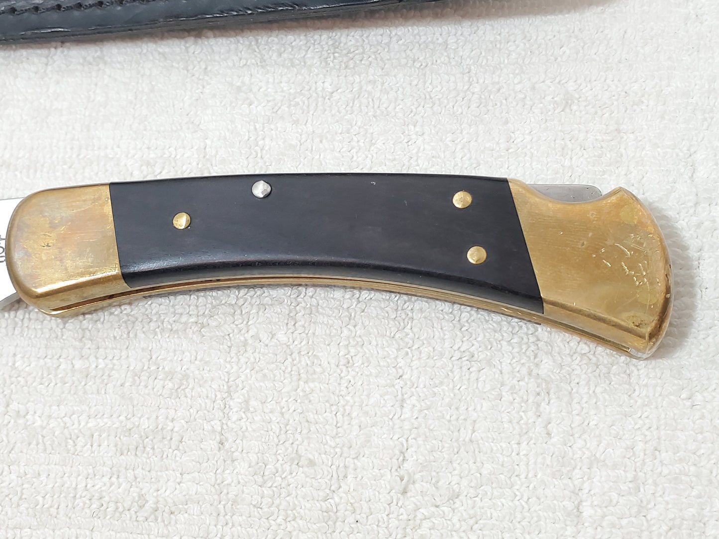 Vintage Buck 110 Folding Hunter Knife Wood Brass Lockback Black Leather Sheath