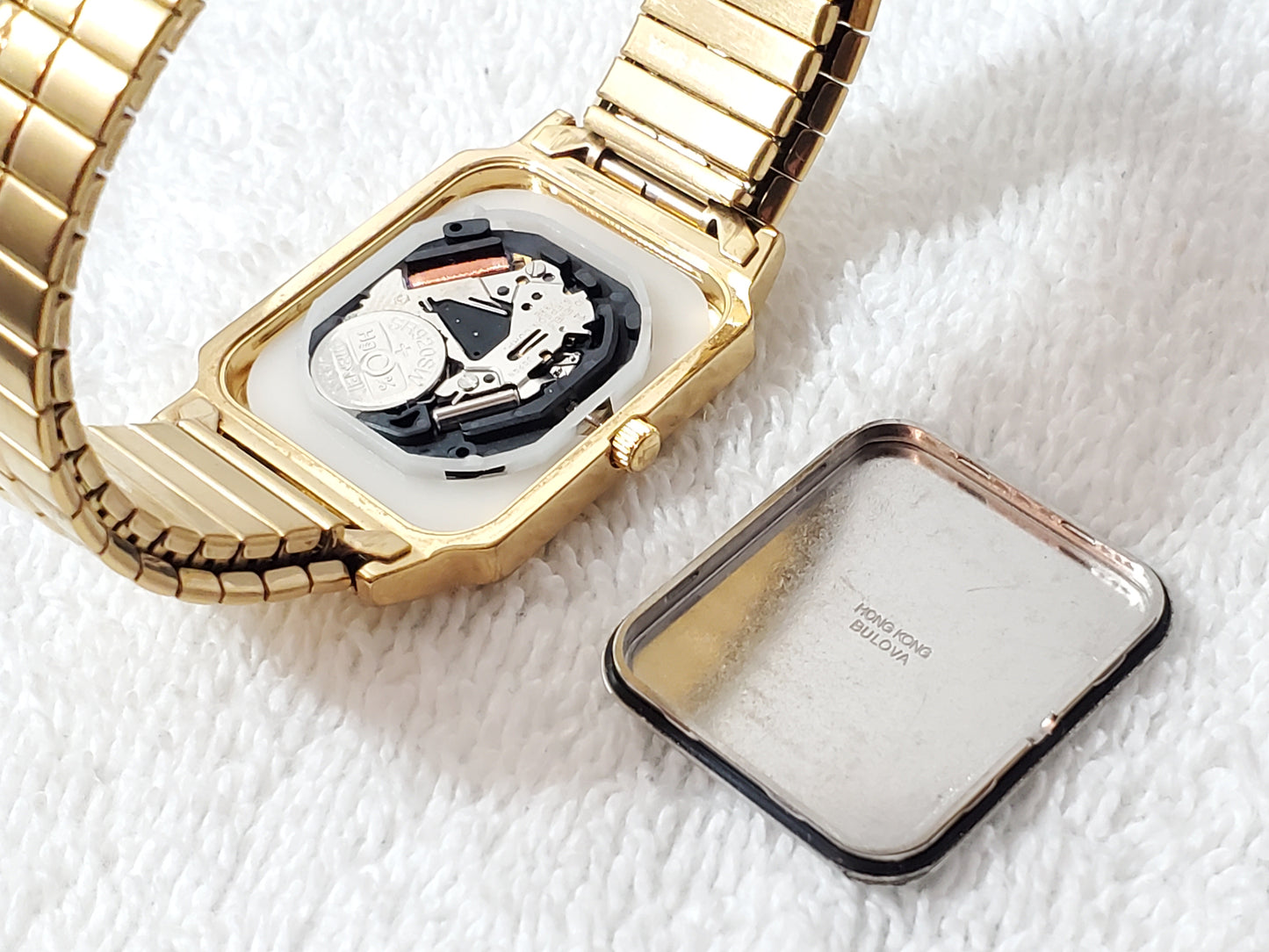 Vintage Bulova Gold Plated Day Date Mens Quartz Tank Watch Retro Classic C969346