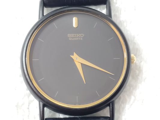 Vintage Seiko Women's Quartz Watch Black Dial Gold Tone Leather Band One Jewel