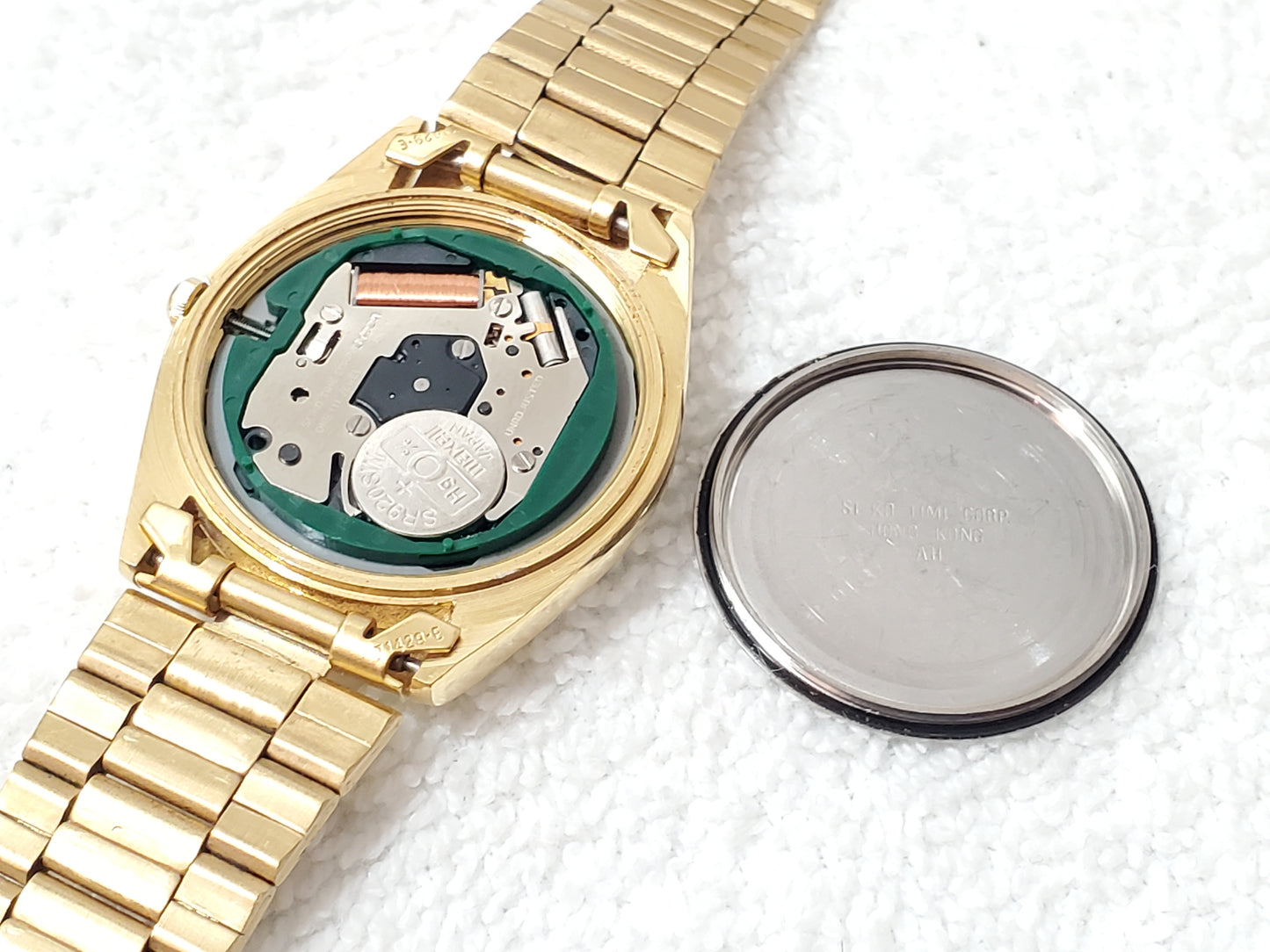 Seiko SQ Vintage Men's Gold Tone Date Quartz Watch Roman Numeral One Jewel