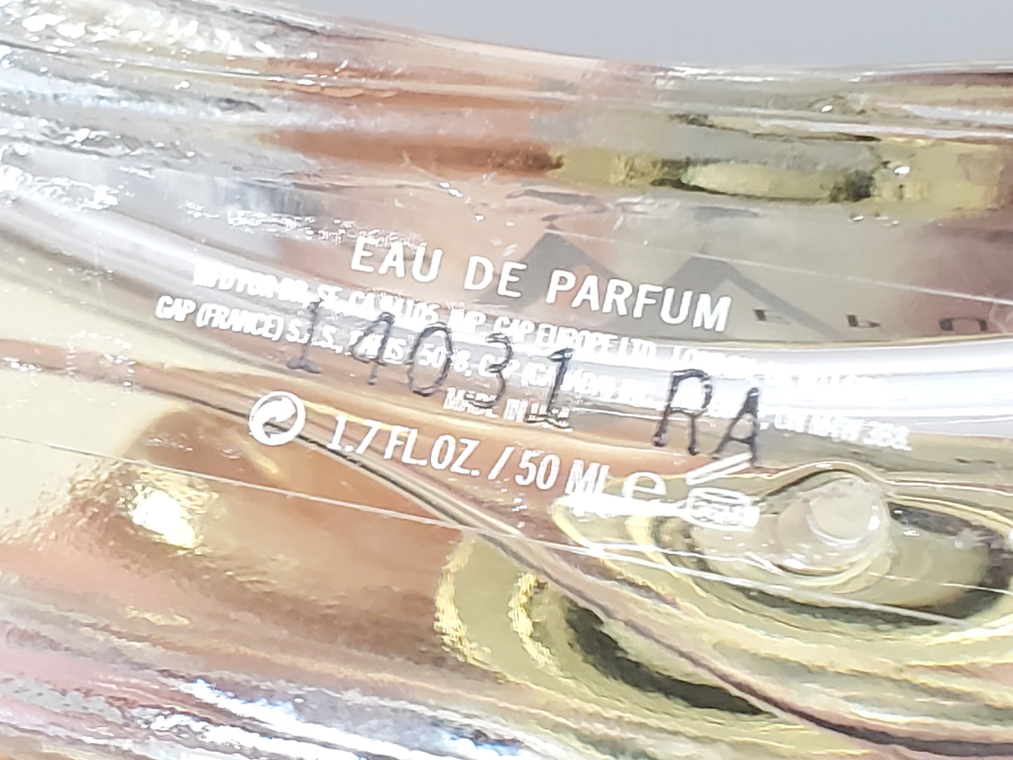 Banana Republic W Eau de Parfum 1.7 oz / 50ml EDP Spray Vintage Batch Code 14031