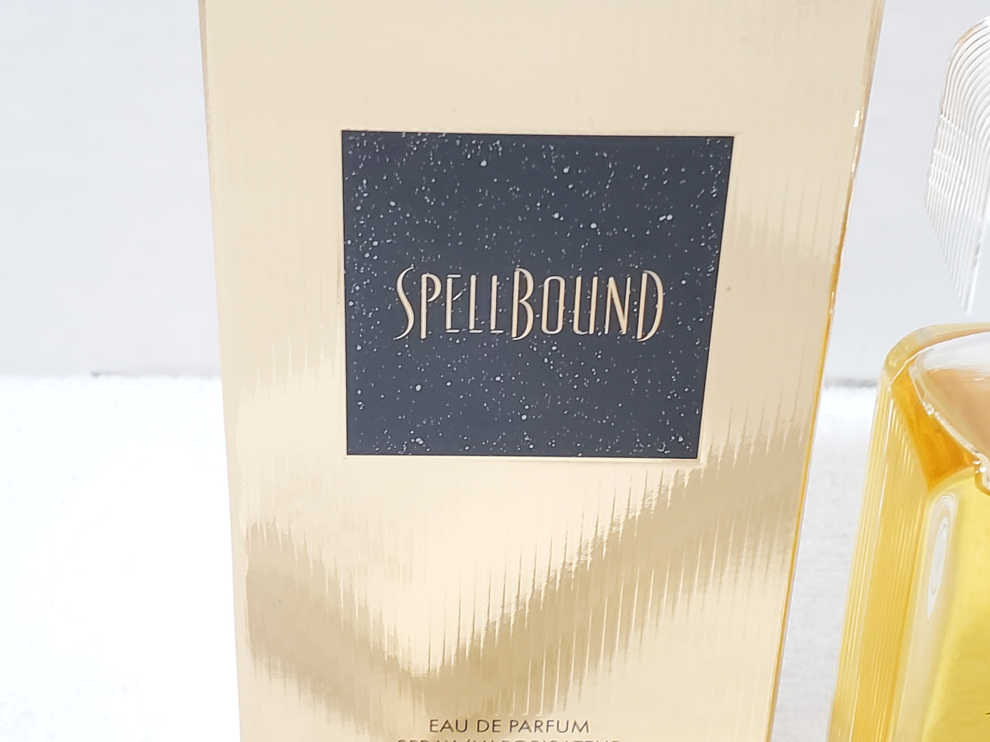 Estee Lauder Spellbound Eau de Parfum EDP Spray 1.7 oz 50ml Classic Gold Box NIB