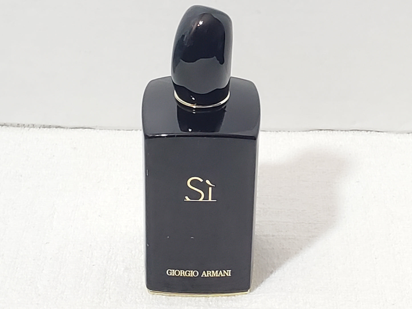 Giorgio Armani Sì Eau de Parfum Intense Original Black Glass Bottle Formula New