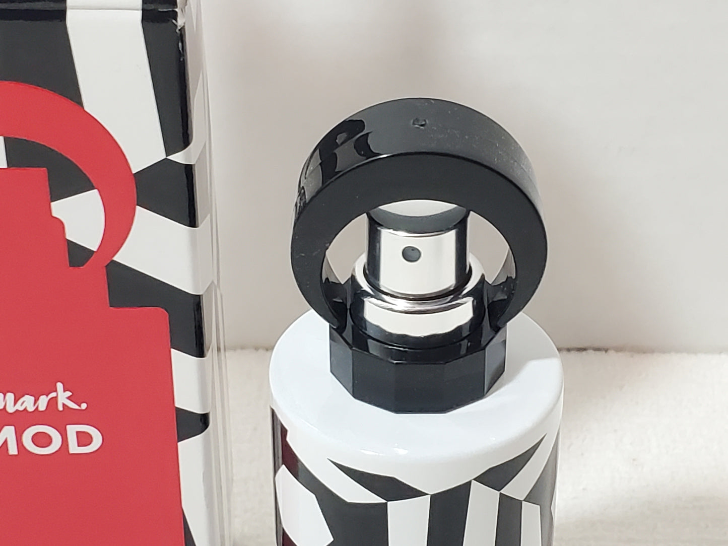 Mark MOD by Avon Eau de Toilette Spray 1.7 oz / 50 ml EDT with Box New for Women