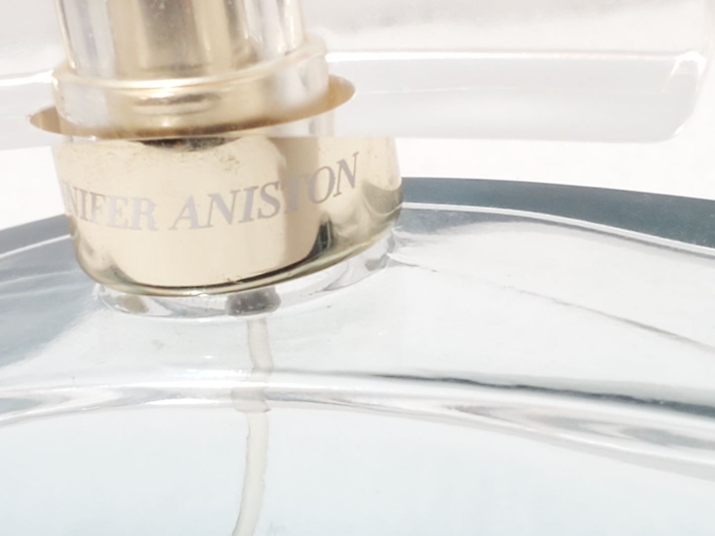 J by Jennifer Aniston Eau de Parfum EDP Spray 2.9 fl oz / 85ml Batch Code 7CA2