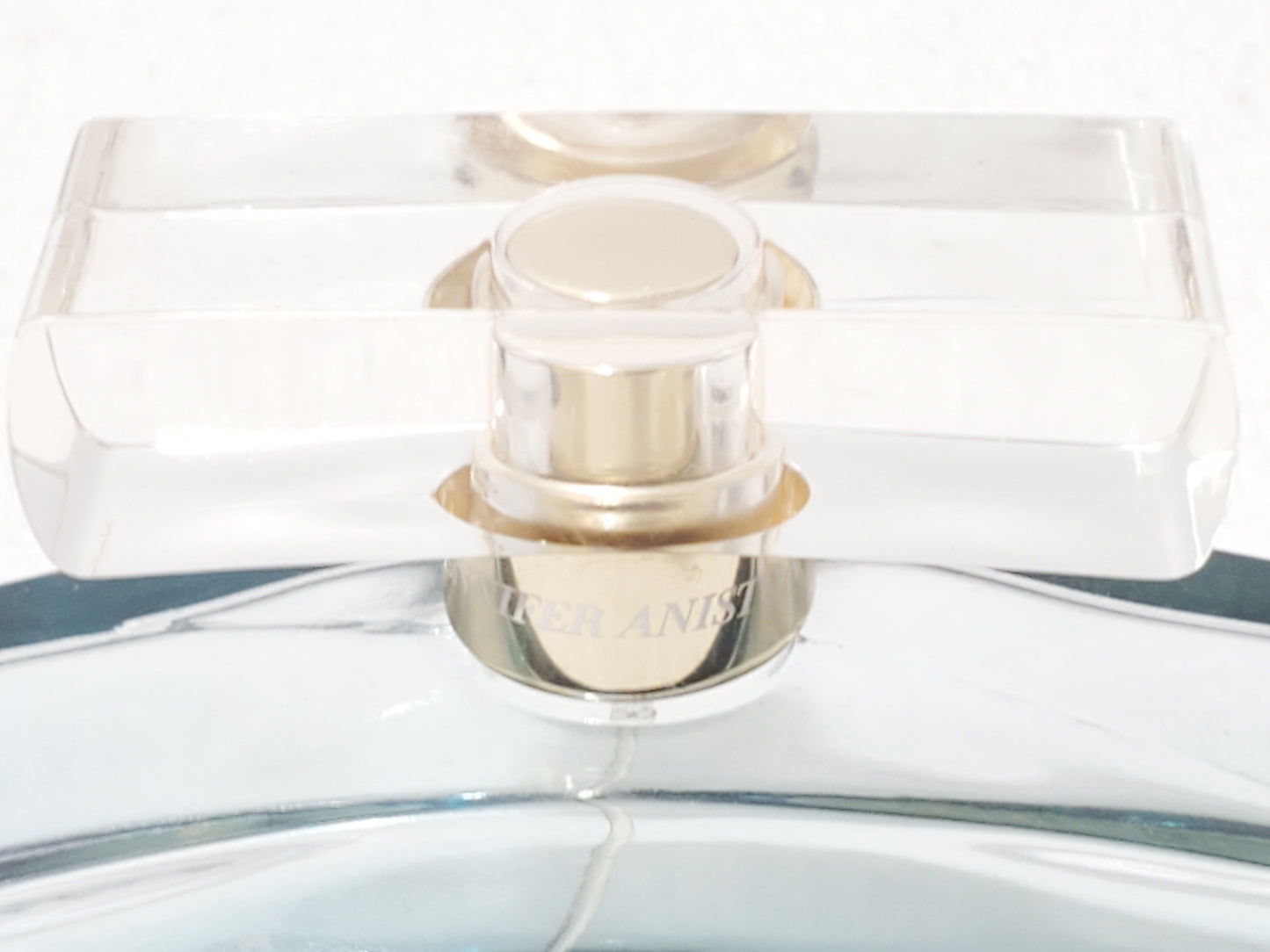 J by Jennifer Aniston Eau de Parfum EDP Spray 2.9 fl oz / 85ml Batch Code 7CA2