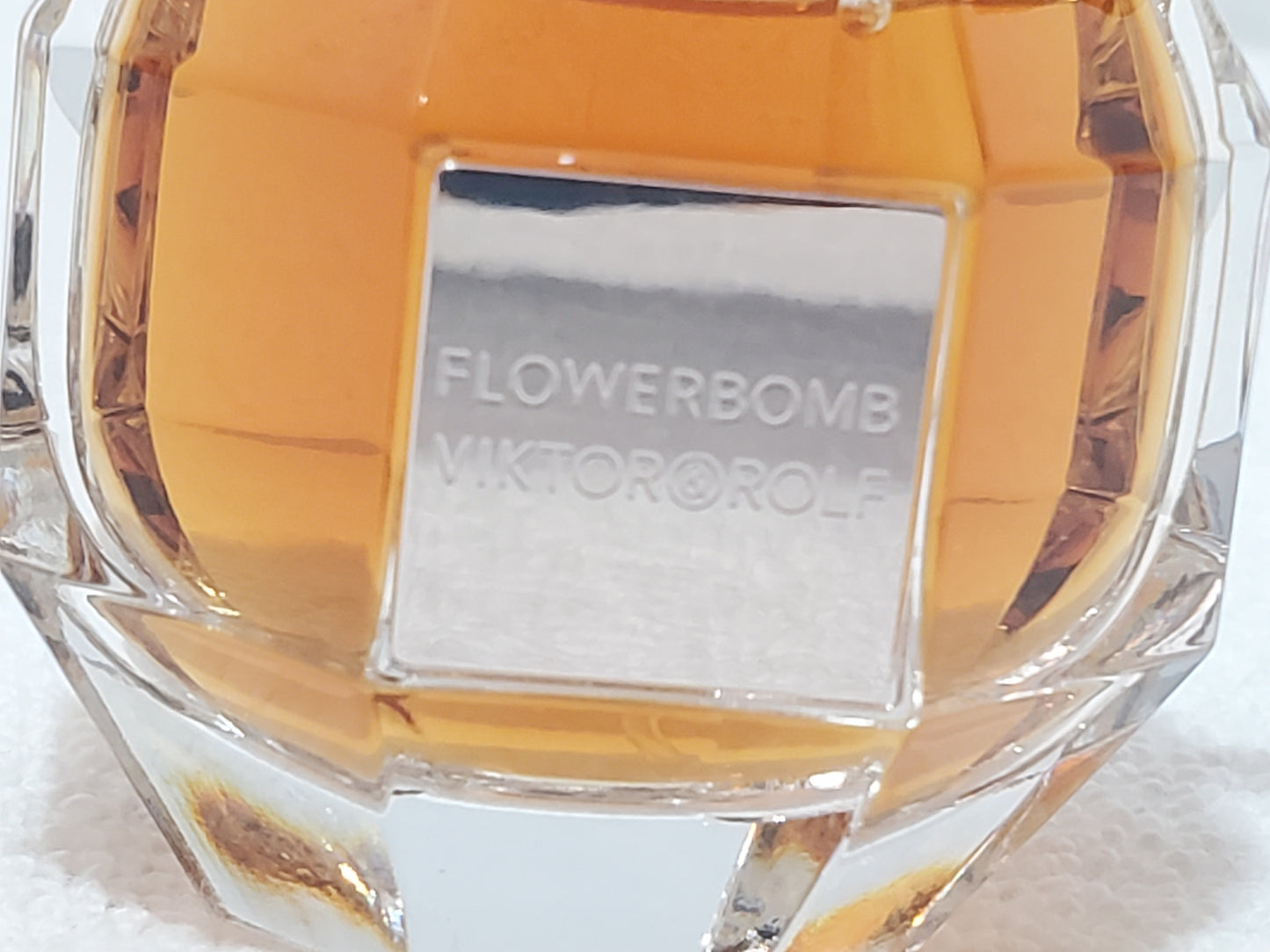 Viktor & Rolf Flowerbomb Eau de Parfum EDP Spray 30ml / 1 oz Batch Code 62JN1D
