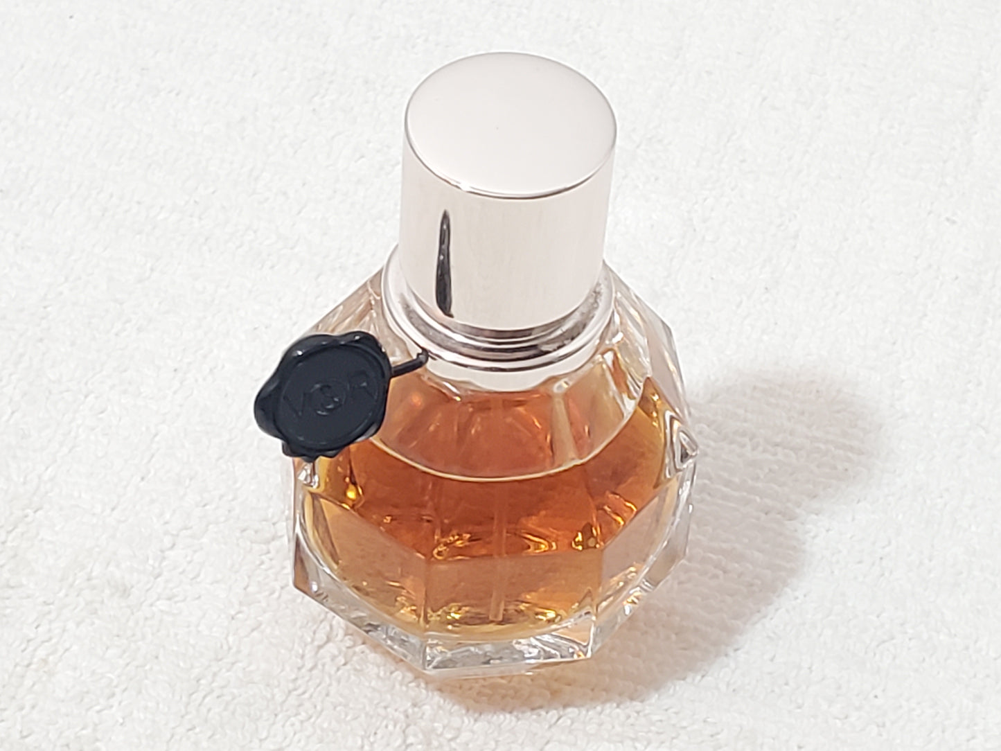 Viktor & Rolf Flowerbomb Eau de Parfum EDP Spray 30ml / 1 oz Batch Code 62JN1D