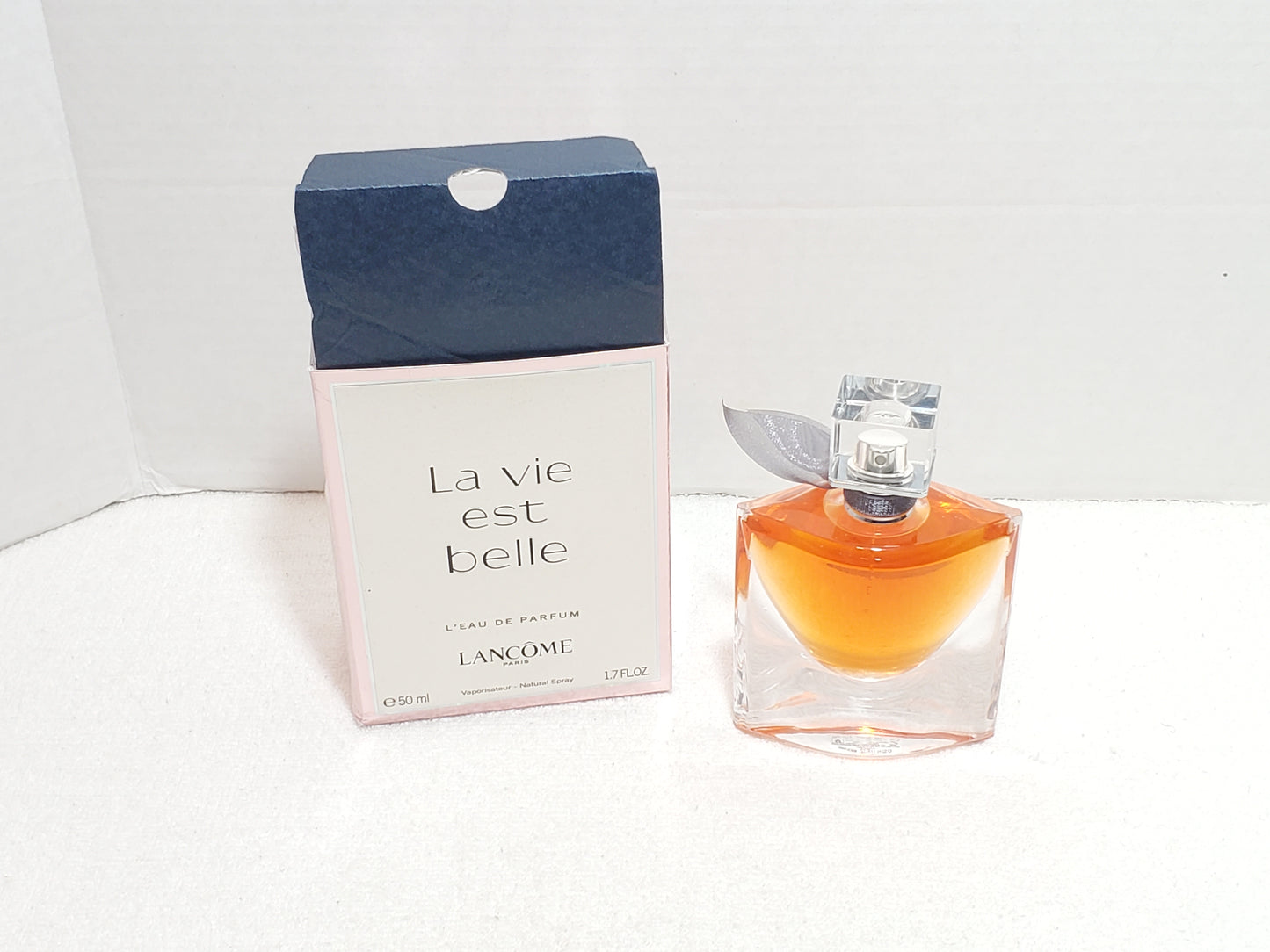Lancome La Vie Est Belle Eau de Parfum for Women 1.7 oz Spray Batch Code 38L401