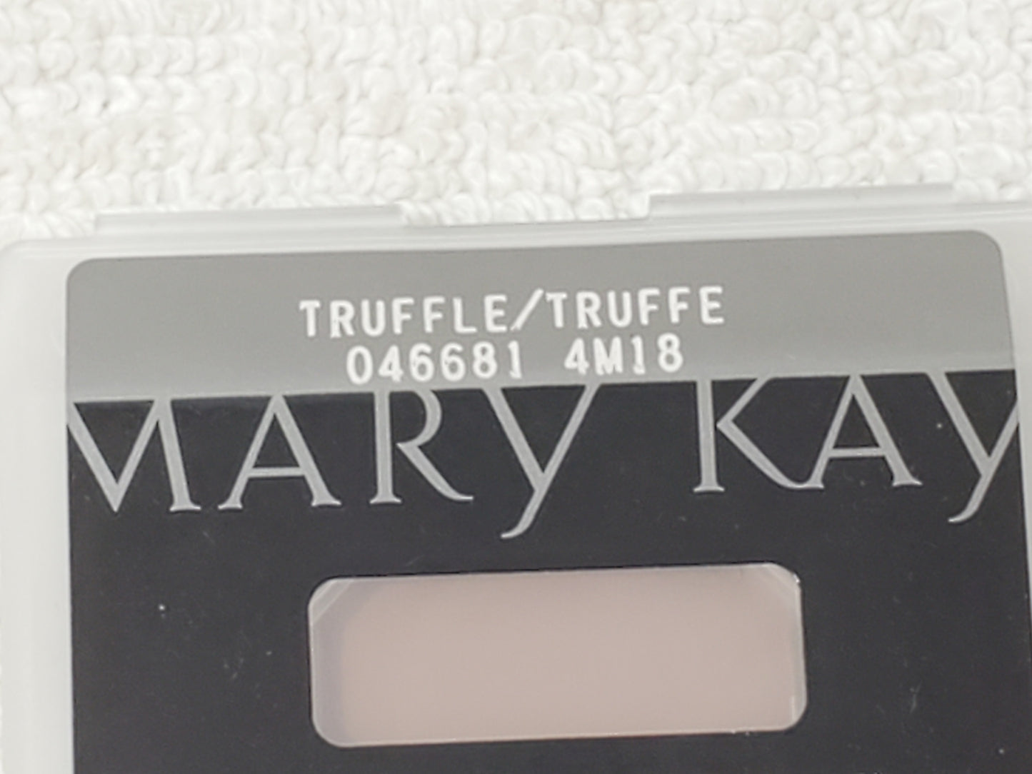 Mary Kay Truffle Mineral Eye Color P/N 046681 Batch Code 4M18 Women's .05 oz New