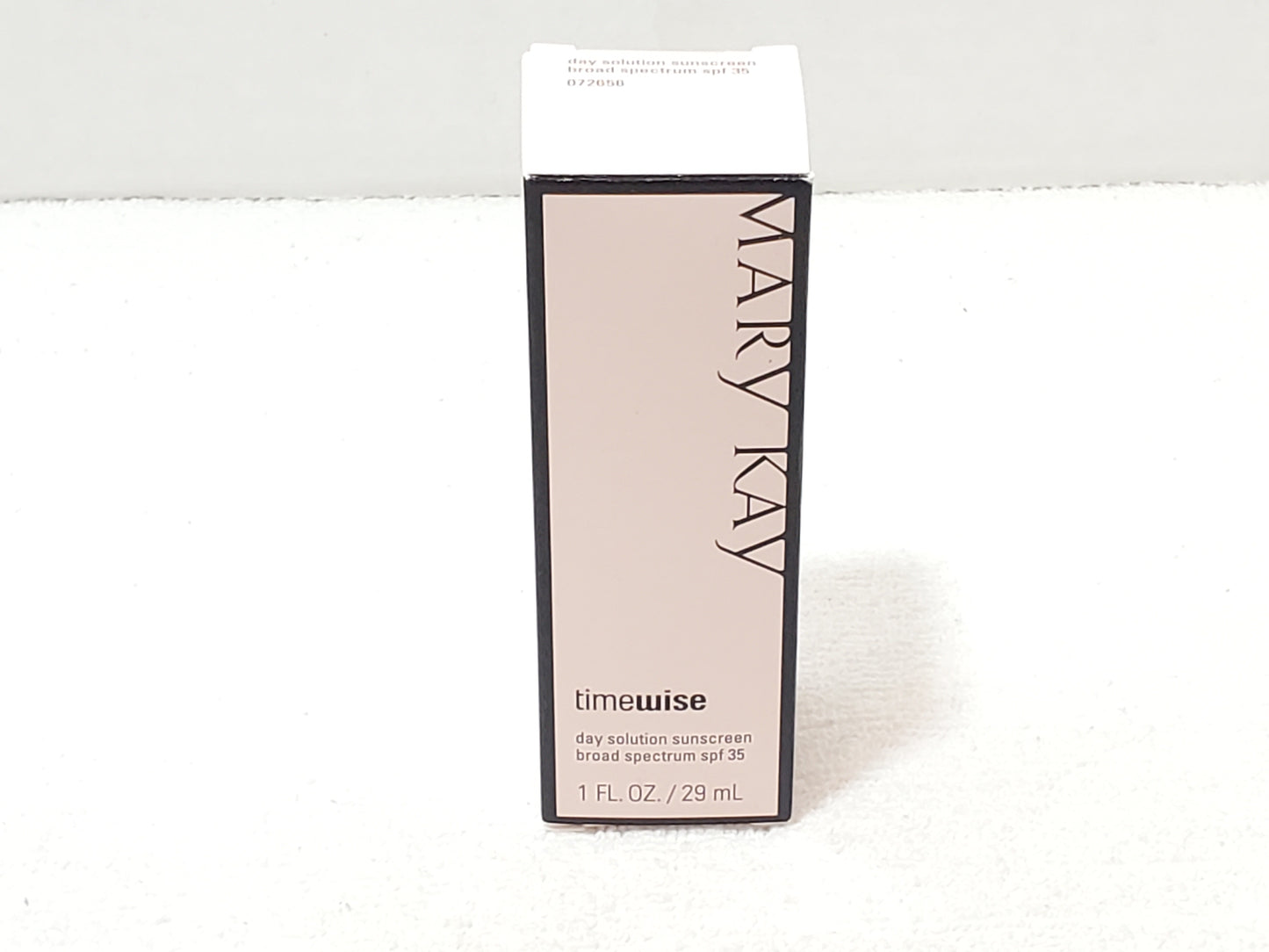 Mary Kay Timewise Day Solution Sunscreen Broad Spectrum SPF 35 NIB 1 oz / 29ml
