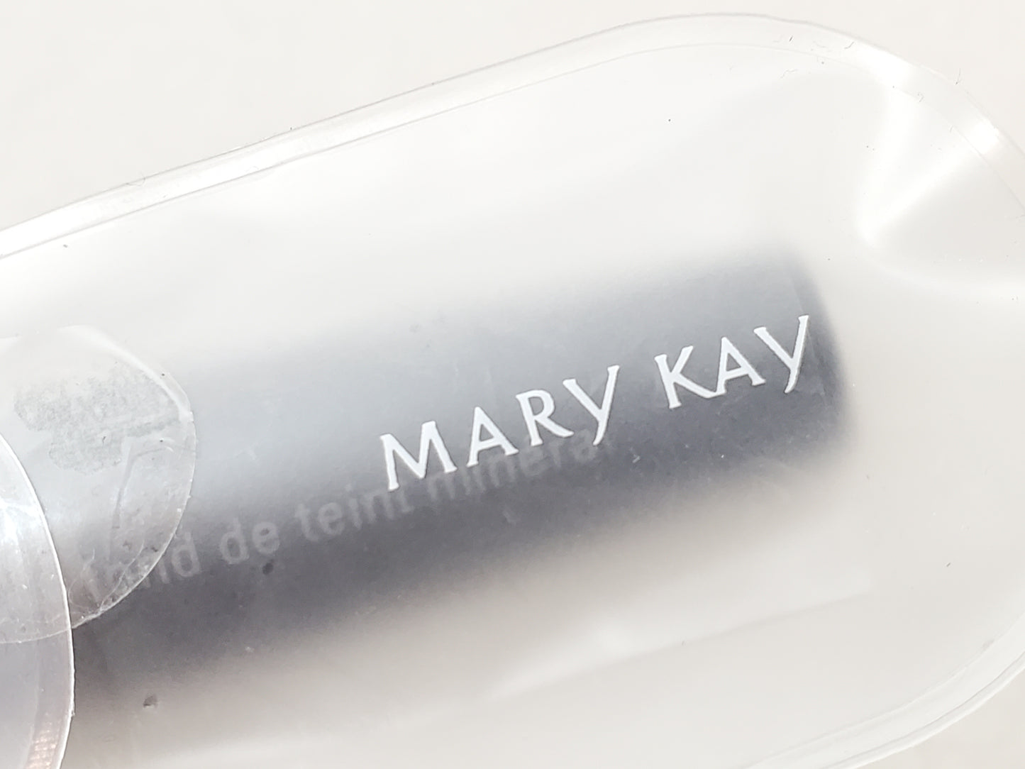 Mary Kay Mineral Powder Foundation Makeup Brush New in Sleeve Black Silver