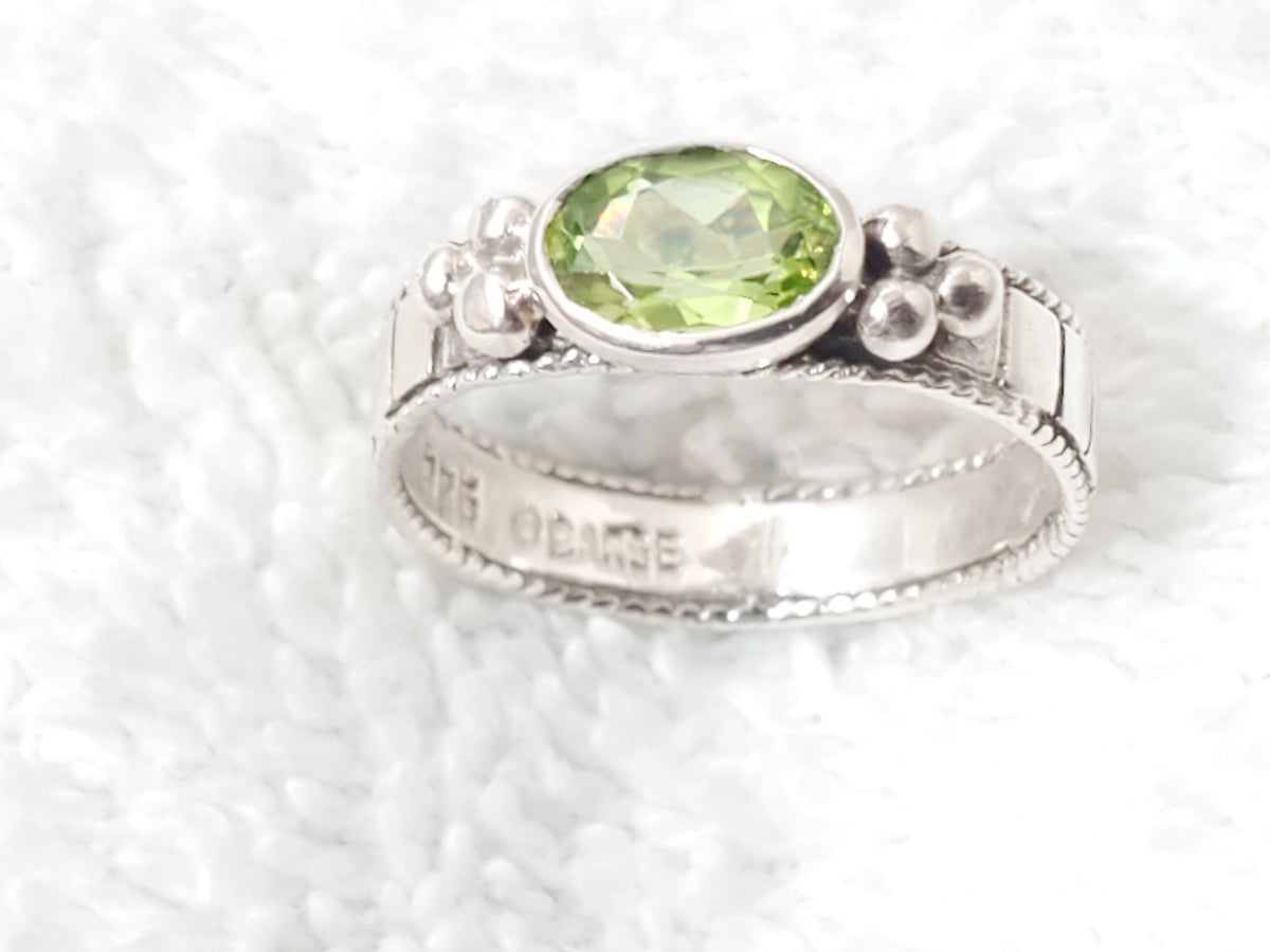 Vintage 925 Sterling Silver Oval Peridot Bezel Solitaire Ring by DEARSE