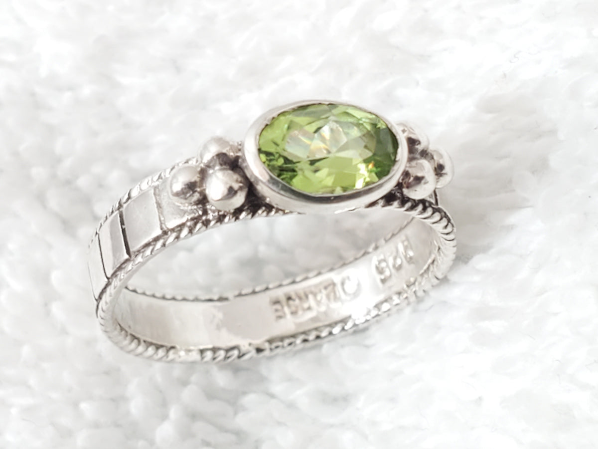 Vintage 925 Sterling Silver Oval Peridot Bezel Solitaire Ring by DEARSE