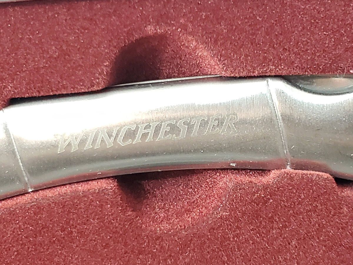 Winchester Limited Edition 2 Knife & Pin Stainless Steel Gift Set Collector Tin