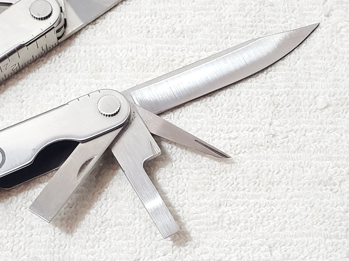 Vintage Leatherman Pocket Survival Tool Custom Engraving Leather Belt Sheath