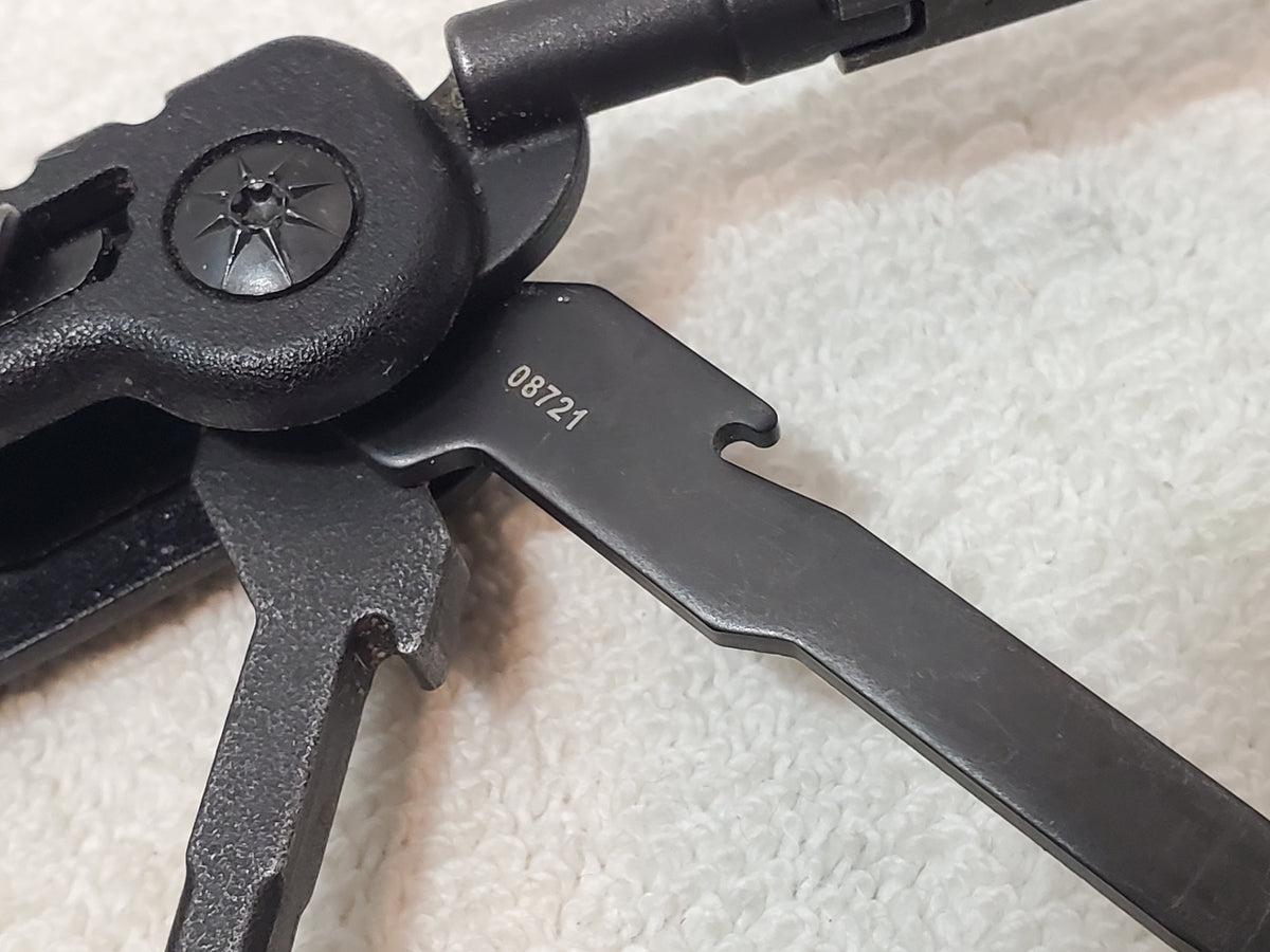 Gerber Black Multitool Short Reach Extraction Cleaning Slide Lock Buttons