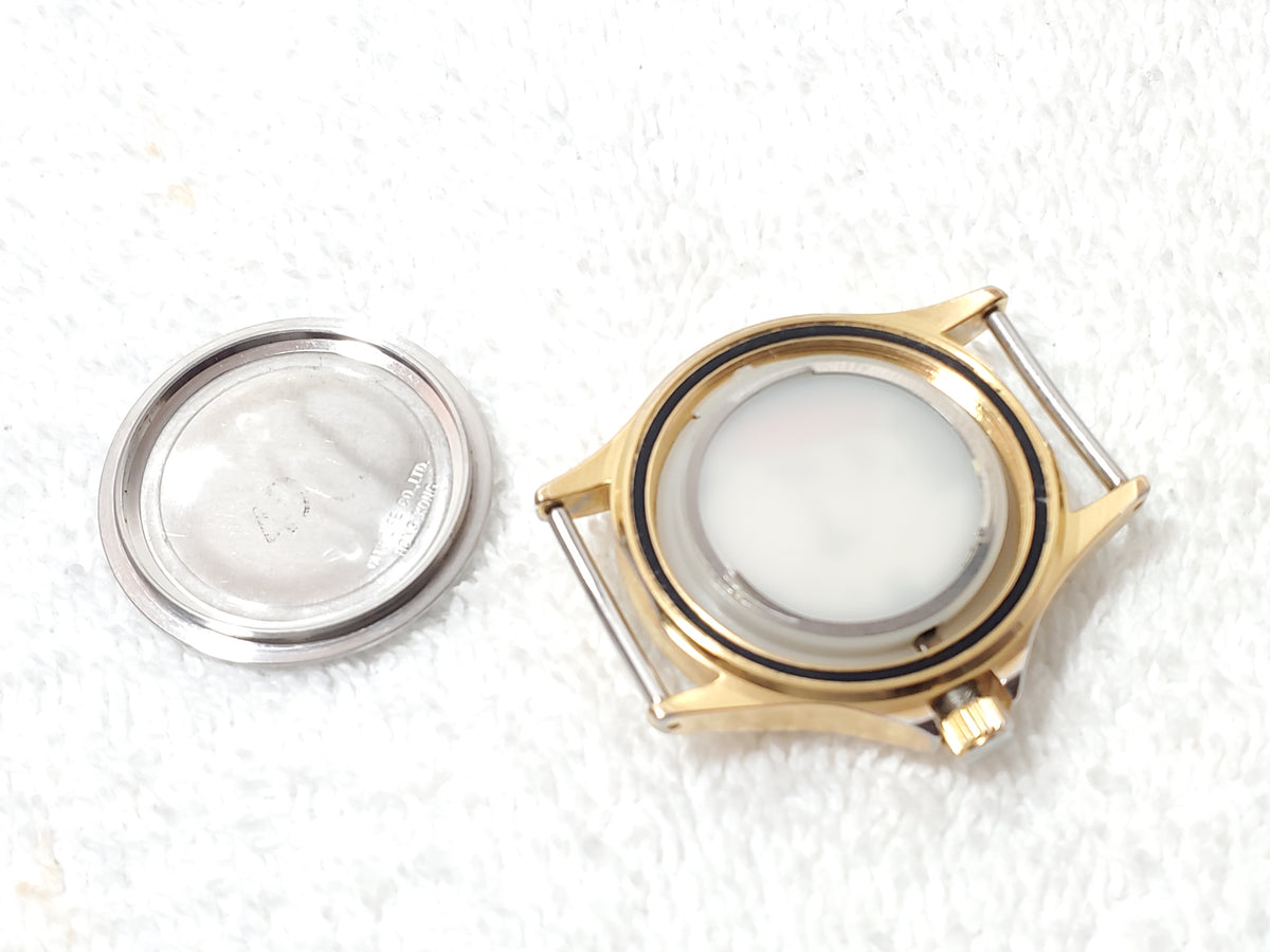 Vintage L.L. Bean Men's Quartz Date Watch White Dial Gold Tone WR 100M One Jewel