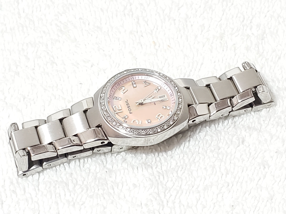 Fossil Ladies Date Mother Pearl Dial Crystals Bezel One Jewel Quartz Watch