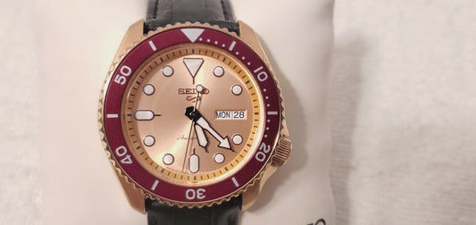 Seiko Automatic Rose Gold Tone Stainless Steel Men's Day Date Watch 24 Jewels Black Leather Strap