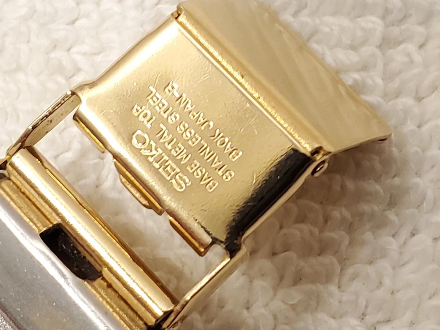 Vintage Seiko Men's One Diamond Dial Gold Plated Tank Watch Five Jewels S Steel