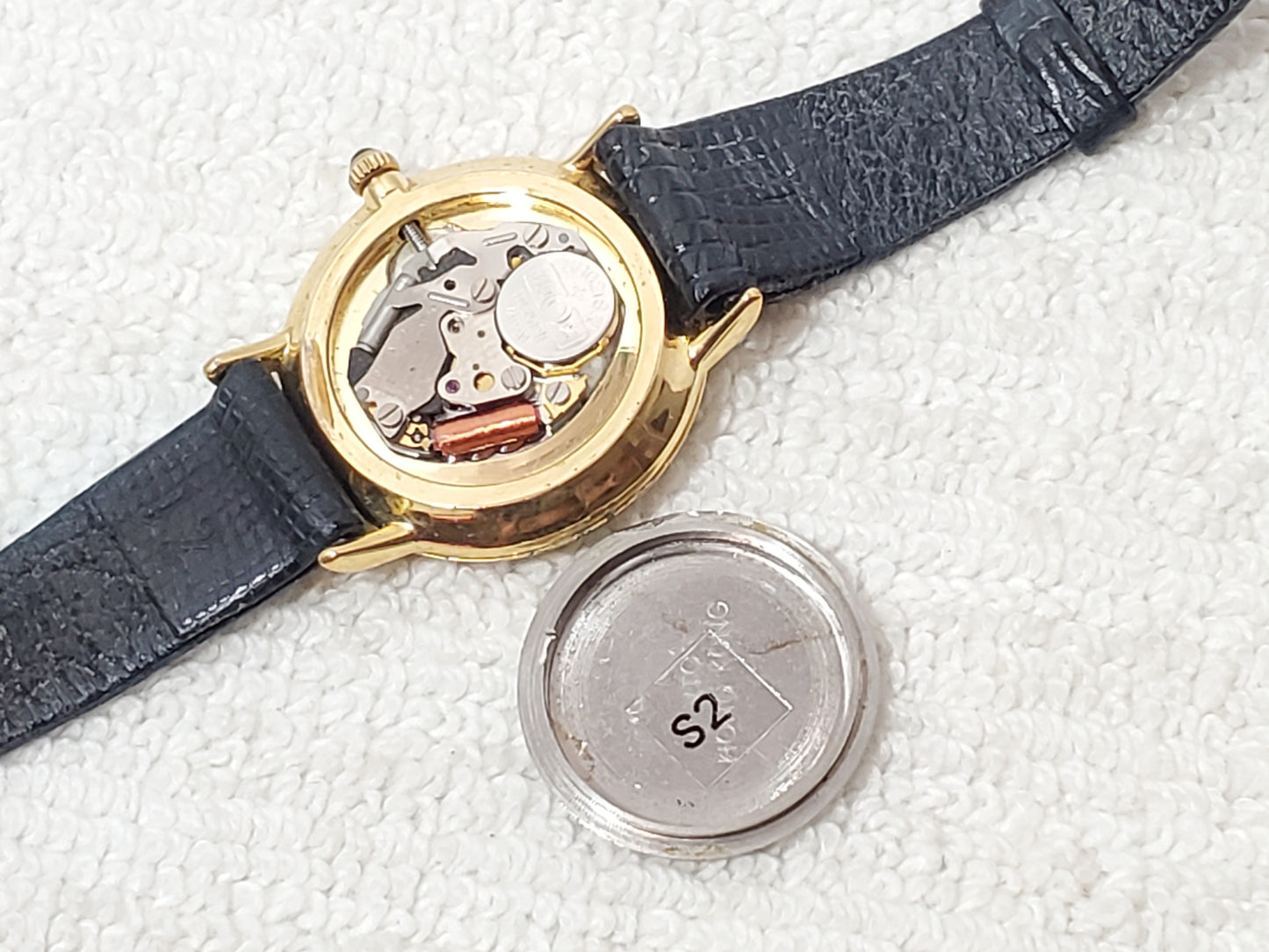 Vintage Peugeot Women's Watch Gold Tone Roman Numeral White Dial Lizard Grain