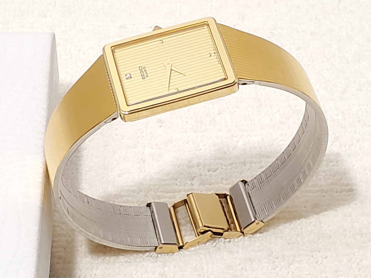 Vintage Seiko Men's One Diamond Dial Gold Plated Tank Watch Five Jewels S Steel