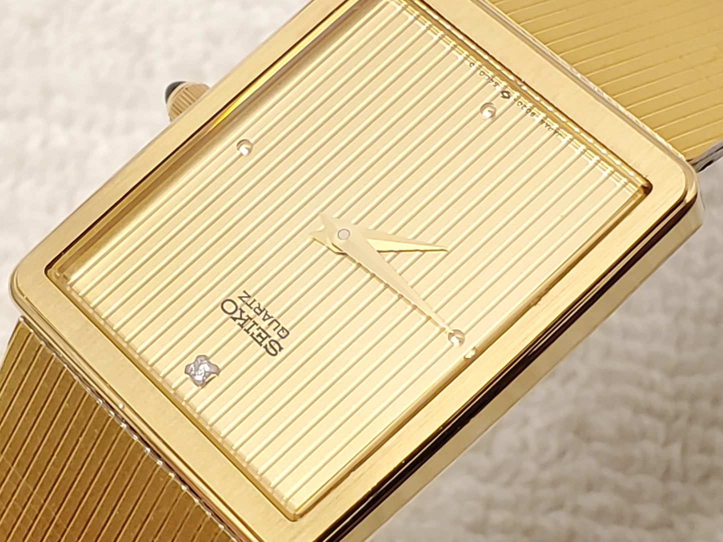 Vintage Seiko Men's One Diamond Dial Gold Plated Tank Watch Five Jewels S Steel